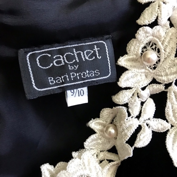 Vintage Cachet by Bari Protas Dress lace & pearls - Picture 7 of 8